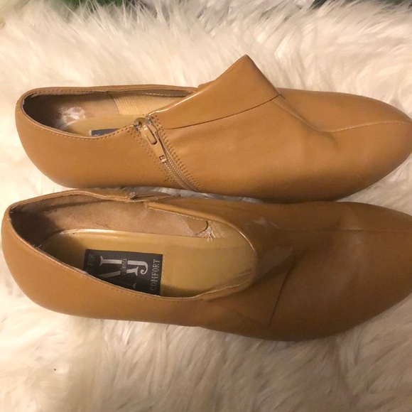 Tan boots - Picture 1 of 4